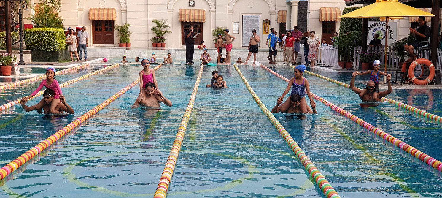 DLF Golf and Country Club - Swiming Pool